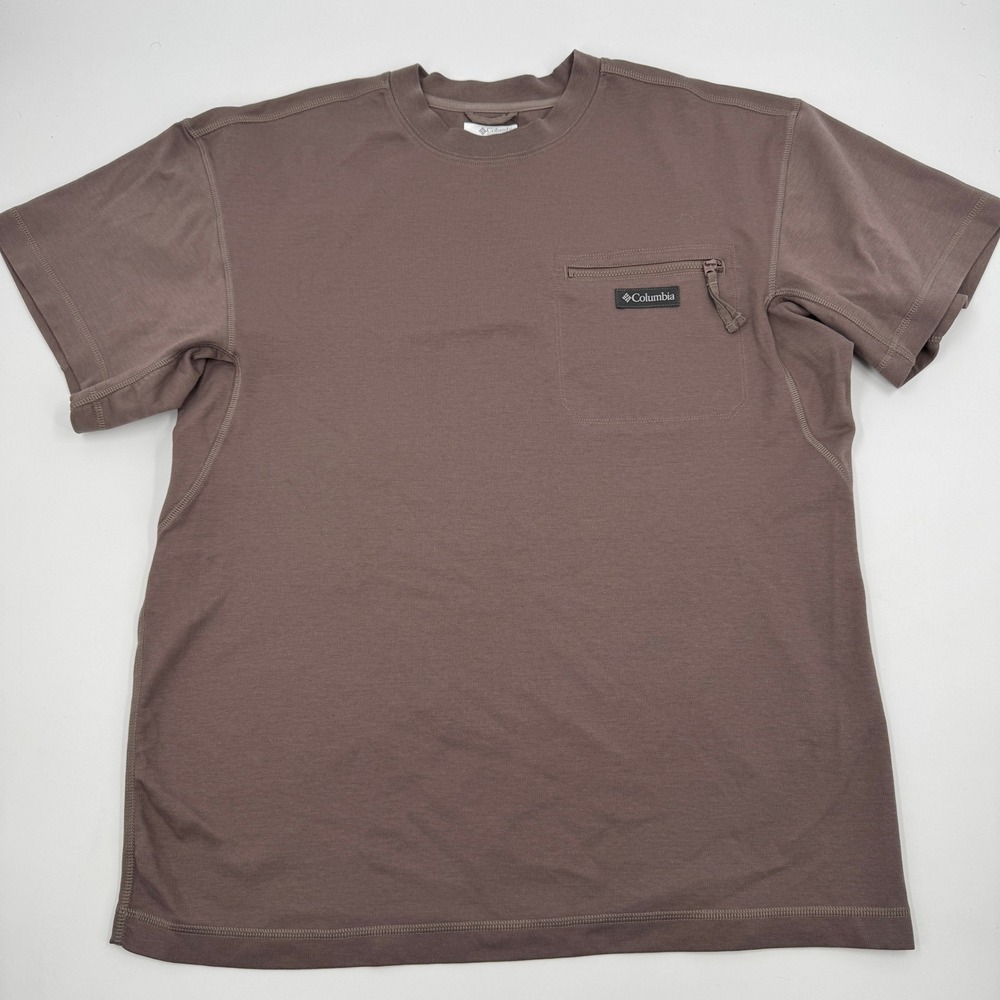 Columbia Sportswear T-Shirt Mens Medium Mauve Brown Zipper Pocket AM4531